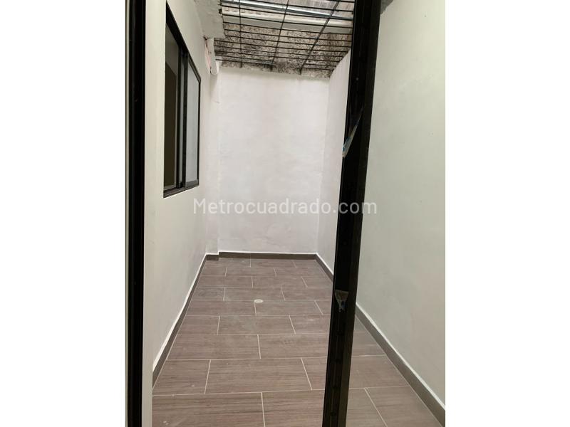Apartamento de 3 Alcobas en Castilla con Opción de Parqueadero - 2
