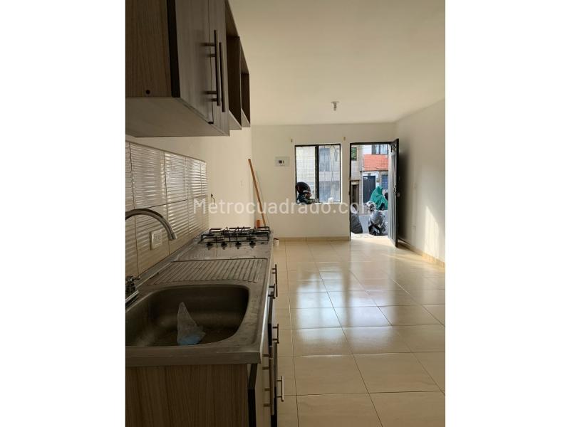 Apartamento de 3 Alcobas en Castilla con Opción de Parqueadero - 4