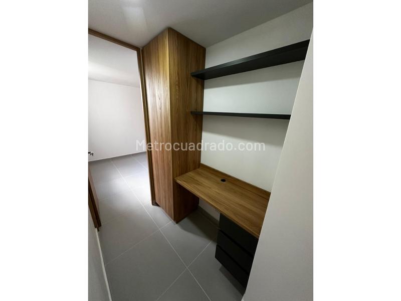 Apartamento de 2 Alcobas con Amenities en Altos de Calasanz - 3