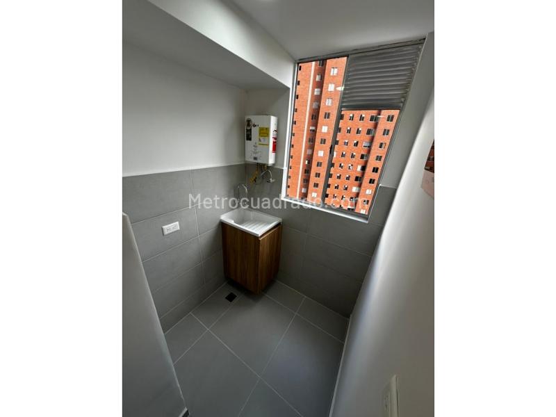 Apartamento de 2 Alcobas con Amenities en Altos de Calasanz - 8