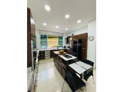 Casa de 4 alcobas en venta en Las Palmas, Medellín, 1530 m² · foto 15 de 19