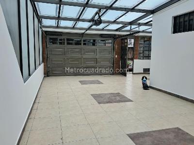 Casa de 4 alcobas en venta en Modelia, Bogotá, 140 m² · foto 2 de 20