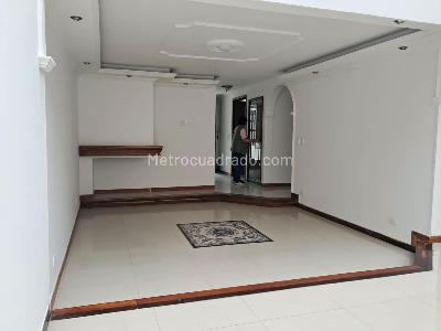 Casa de 4 alcobas en venta en Modelia, Bogotá, 140 m² · foto 8 de 20