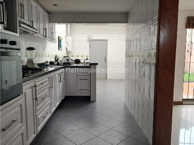 Casa de 3 alcobas en arriendo en El Contador, Bogotá, 200 m² · foto 6 de 20