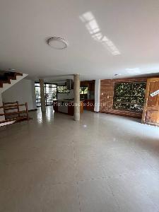 Casa de 4 alcobas en venta en Las Lomitas, Sabaneta, 150 m² · foto 11 de 19