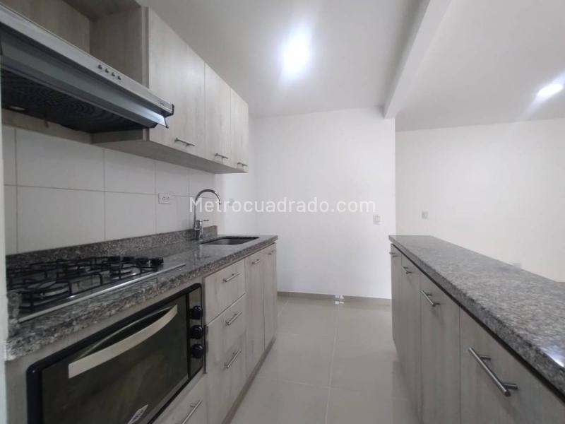 3BR Apartment in Las Lomitas (67 m²) - 2