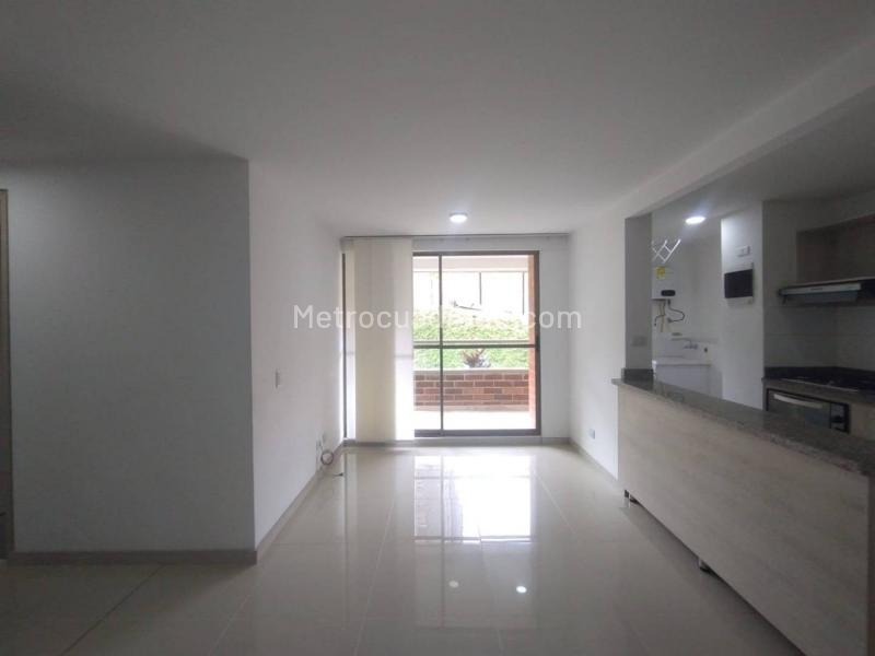 3BR Apartment in Las Lomitas (67 m²) - 4