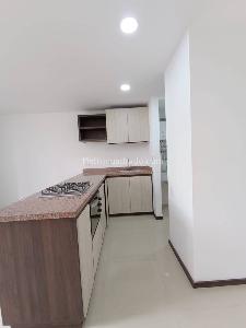 Apartamento de 2 alcobas en venta en Las Lomitas, Sabaneta, 82 m² · foto 5 de 17