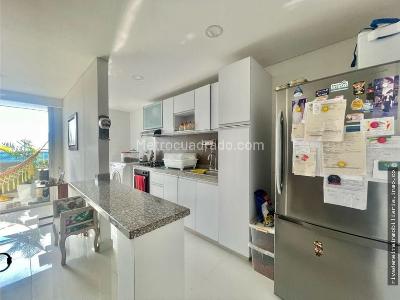 Apartamento de 3 alcobas en venta en Riascos, Santa Marta, 105 m² · foto 2 de 14