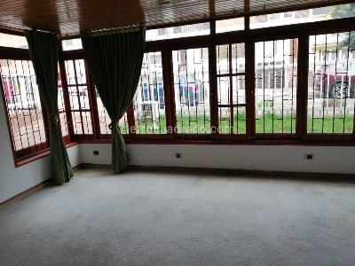 Casa de 5 alcobas en venta en Cedro Golf, Bogotá, 400 m² · foto 5 de 19