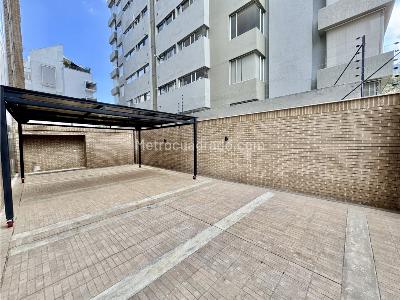 Apartamento de 2 alcobas en venta en La Cabrera, Bogotá, 220 m² · foto 10 de 15