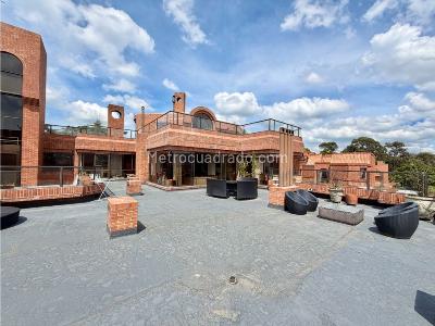 Apartamento de 4 alcobas en venta en Los Lagartos, Bogotá, 348 m² · foto 2 de 20
