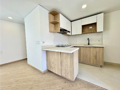Apartamento de 3 alcobas en venta en El Batán, Bogotá, 92 m² · foto 6 de 17