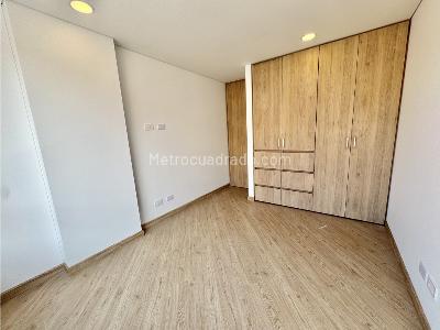 Apartamento de 3 alcobas en venta en El Batán, Bogotá, 92 m² · foto 7 de 17
