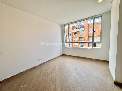 Apartamento de 3 alcobas en venta en El Batán, Bogotá, 92 m² · foto 9 de 17