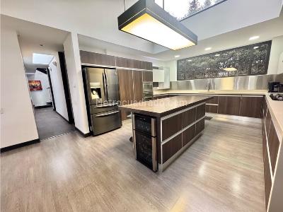 Casa de 4 alcobas en venta en Guaymaral, Bogotá, 1413 m² · foto 6 de 20