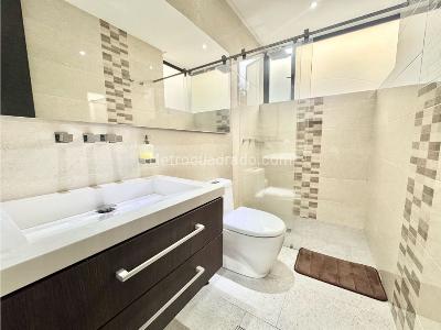 Casa de 4 alcobas en venta en Guaymaral, Bogotá, 1413 m² · foto 15 de 20