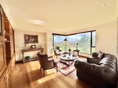 Apartamento de 4 alcobas en venta en Country Club, Bogotá, 380 m² · foto 3 de 20