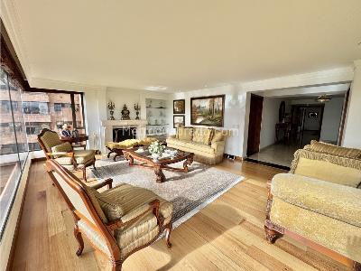 Apartamento de 4 alcobas en venta en Country Club, Bogotá, 380 m² · foto 4 de 20