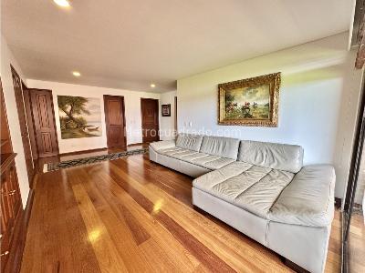 Apartamento de 4 alcobas en venta en Country Club, Bogotá, 380 m² · foto 10 de 20