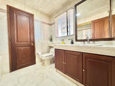 Apartamento de 4 alcobas en venta en Country Club, Bogotá, 380 m² · foto 18 de 20