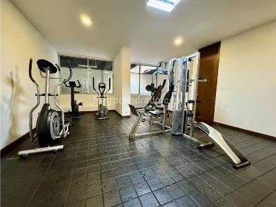 Apartamento de 3 alcobas en venta en Chico, Bogotá, 210 m² · foto 15 de 18