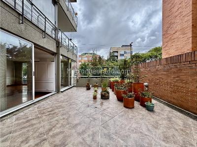 Apartamento de 3 alcobas en venta en Chico, Bogotá, 210 m² · foto 4 de 18