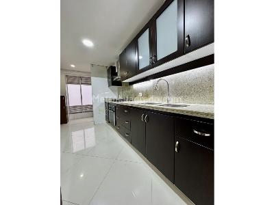 Apartamento de 3 alcobas en venta en Chico, Bogotá, 210 m² · foto 5 de 18