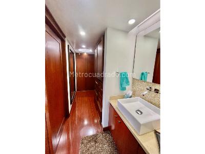 Casa de 4 alcobas en venta en Cerros Suba, Bogotá, 250 m² · foto 10 de 16