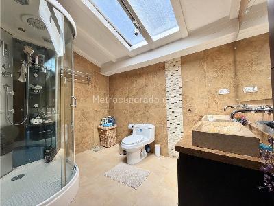 Casa de 3 alcobas en venta en Cedro Golf, Bogotá, 220 m² · foto 13 de 15