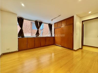 Apartaestudio en venta en Chico Navarra, Bogotá, 70 m² · foto 12 de 15