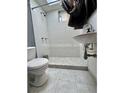 Apartaestudio en venta en Chico Navarra, Bogotá, 70 m² · foto 13 de 15