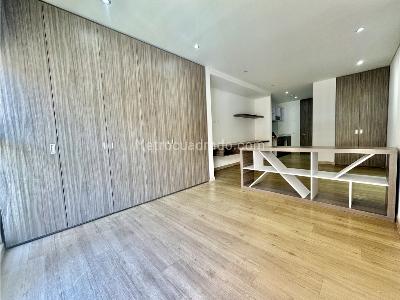 Apartaestudio en venta en Javeriana, Bogotá, 33 m² · foto 4 de 14