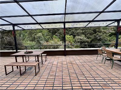 Casa de 4 alcobas en venta en Km 7 Via A La Calera, La Calera, 310 m² · foto 12 de 16