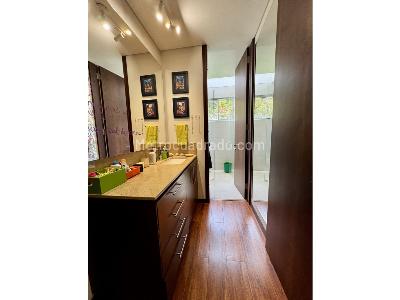 Casa de 4 alcobas en venta en Km 7 Via A La Calera, La Calera, 310 m² · foto 5 de 16