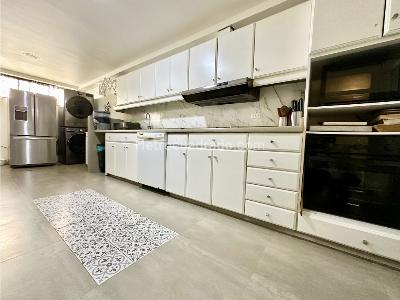Apartamento de 4 alcobas en venta en La Calleja, Bogotá, 295 m² · foto 10 de 20