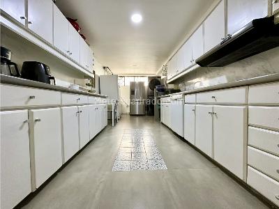 Apartamento de 4 alcobas en venta en La Calleja, Bogotá, 295 m² · foto 11 de 20