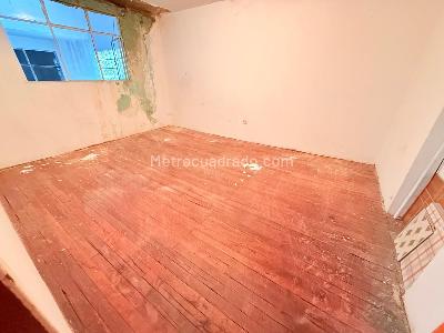 Casa de 5 alcobas en venta en Simon Bolivar, Bogotá, 400 m² · foto 5 de 9