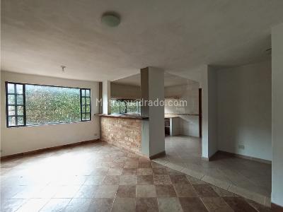 Casa de 5 alcobas en venta en Chuntame, Cajicá, 214 m² · foto 8 de 20