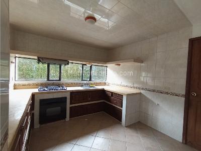 Casa de 5 alcobas en venta en Chuntame, Cajicá, 214 m² · foto 10 de 20
