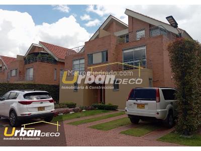 Casa en venta en Centro, Cajicá · foto 2 de 12