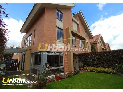 Casa en venta en Centro, Cajicá · foto 3 de 12