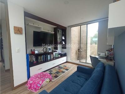 Casa de 3 alcobas en venta en Via Tabio, Cajicá, 189 m² · foto 13 de 20