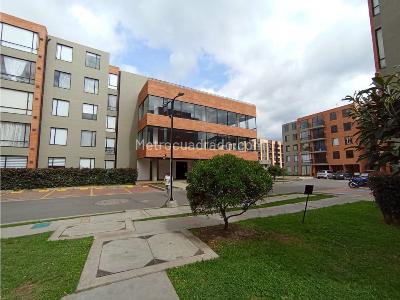Apartamento de 2 alcobas en venta en Conjunto Alisso, Cajicá, 54 m² · foto 3 de 20