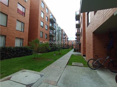 Apartamento de 2 alcobas en venta en Conjunto Alisso, Cajicá, 54 m² · foto 5 de 20