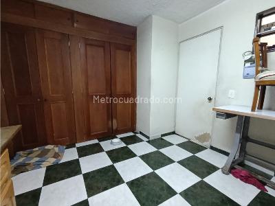 Casa en venta en Villa Alsacia, Bogotá · foto 7 de 13