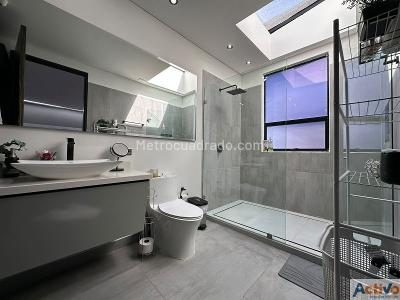 Casa de 3 alcobas en venta en San Antonio De Pereira, Rionegro, 118 m² · foto 8 de 9