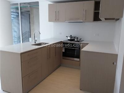 Apartamento de 1 alcoba en arriendo en Bosque Izquierdo, Bogotá, 60 m² · foto 3 de 17