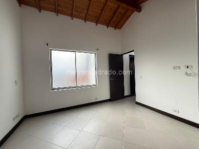 Apartamento de 3 alcobas en venta en Guayabal Cristo Rey, Medellín, 86 m² · foto 9 de 11