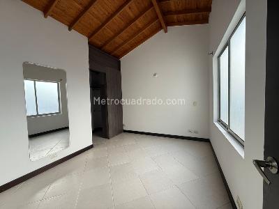 Apartamento de 3 alcobas en venta en Guayabal Cristo Rey, Medellín, 86 m² · foto 11 de 11